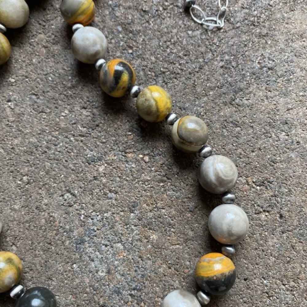S.Silver Round Bumblebee Jasper Pearlsbeadnecklace - image 5